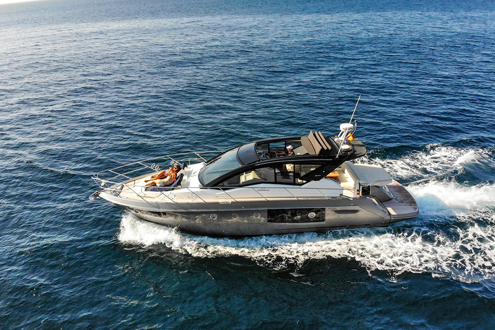 Cranchi-Alquiler-de-barcos-marbella_0004_CranchiM44HT-005